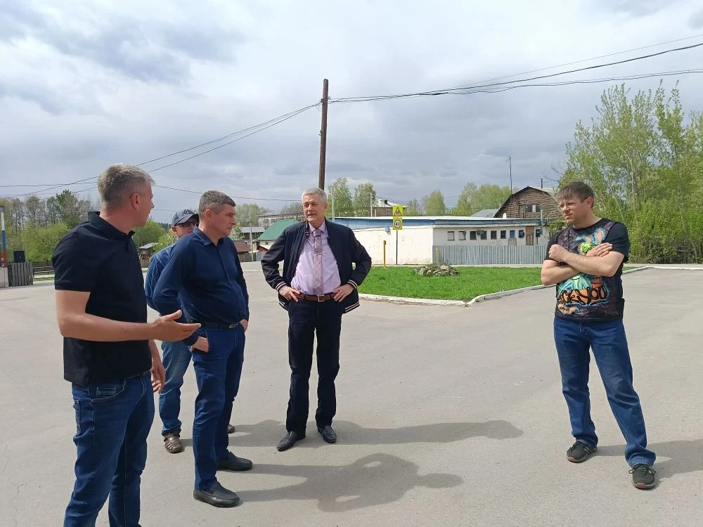 ‎На станции Озерки начинаем капитальный ремонт Дома культуры. ‎ ‎Провели выездное оперативное совеща