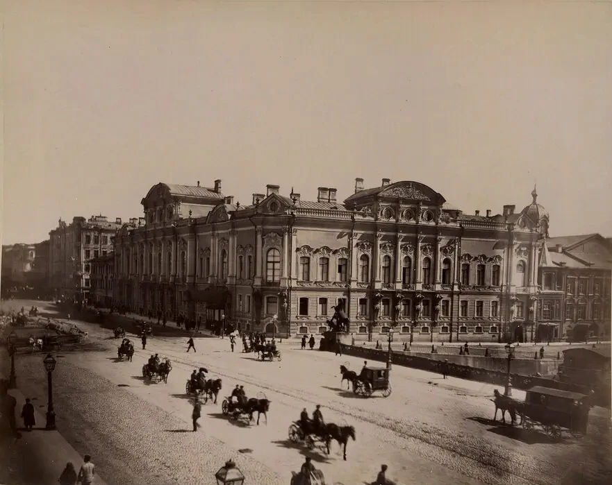 1881-1882.Вид Невского проспекта и Аничкова моста.