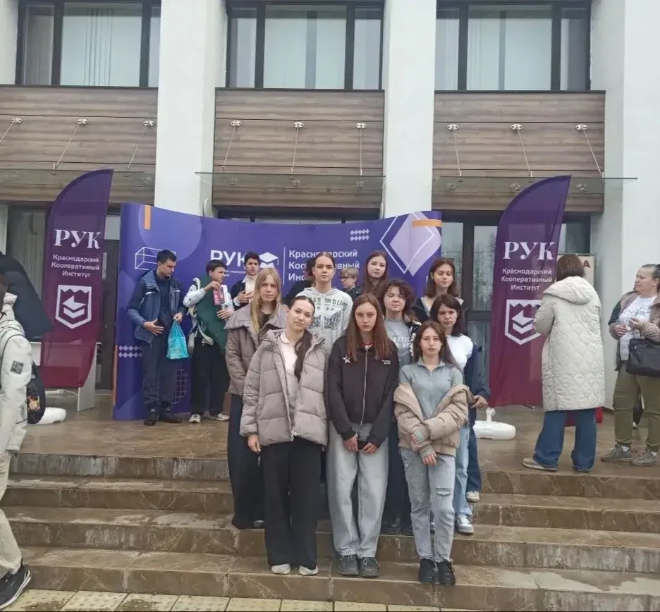 🚀 Легкий старт в большое будущее!  Сегодня, 27 марта, наша школа принимала гостей — Краснодарский ко