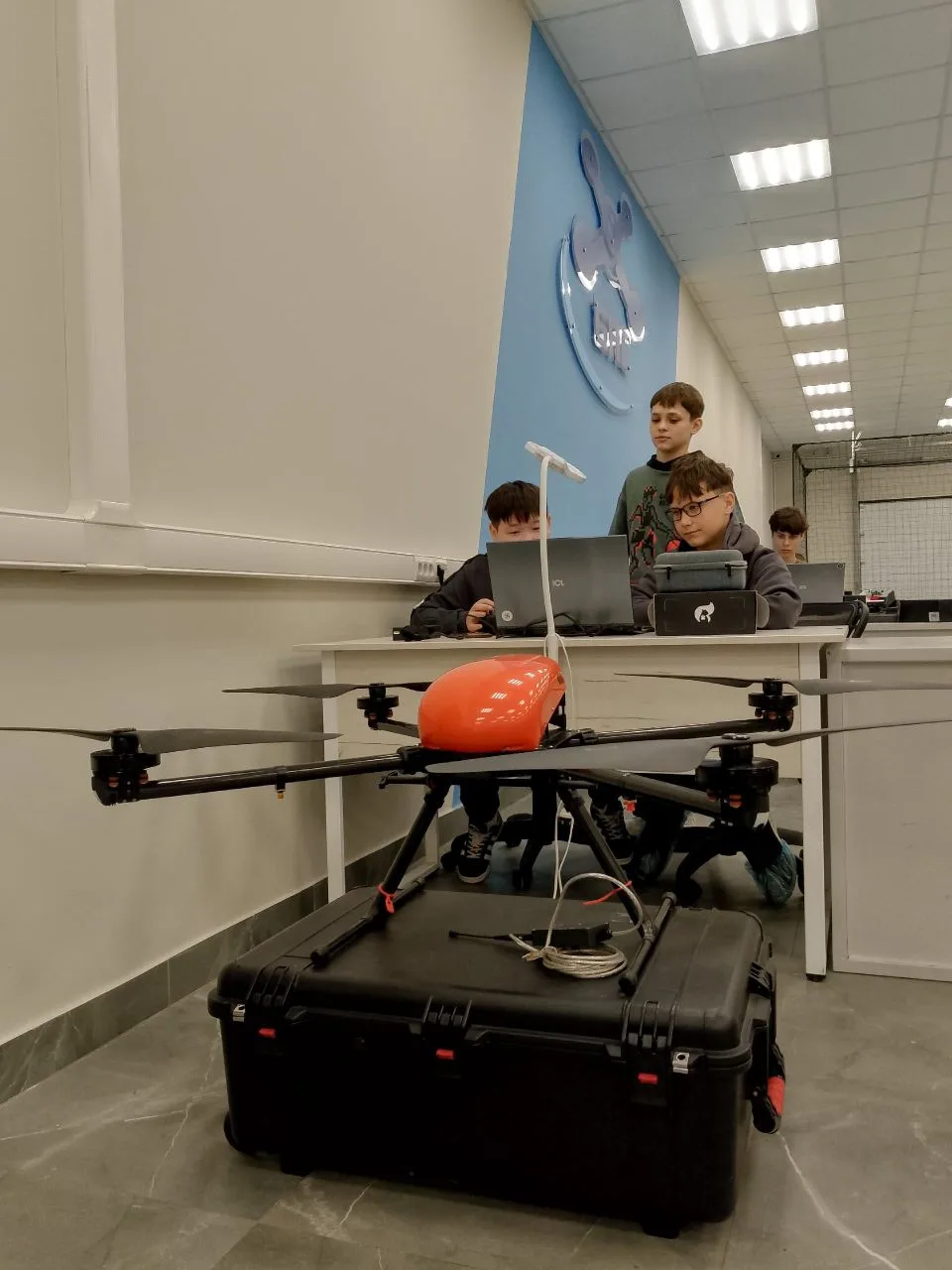 В рамках подготовки к игре Зарница 2.0 учащиеся СОШ 4 - бойцы отрядов по условно-военной специальнос