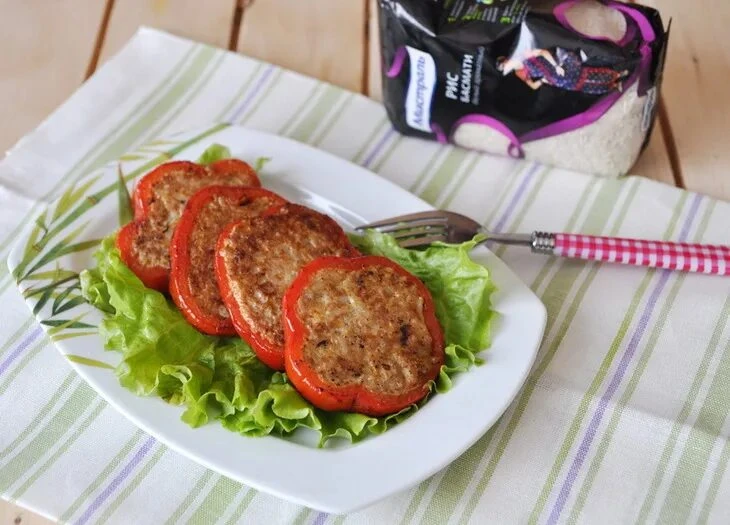 Фаршированные колечки из болгарского перца.