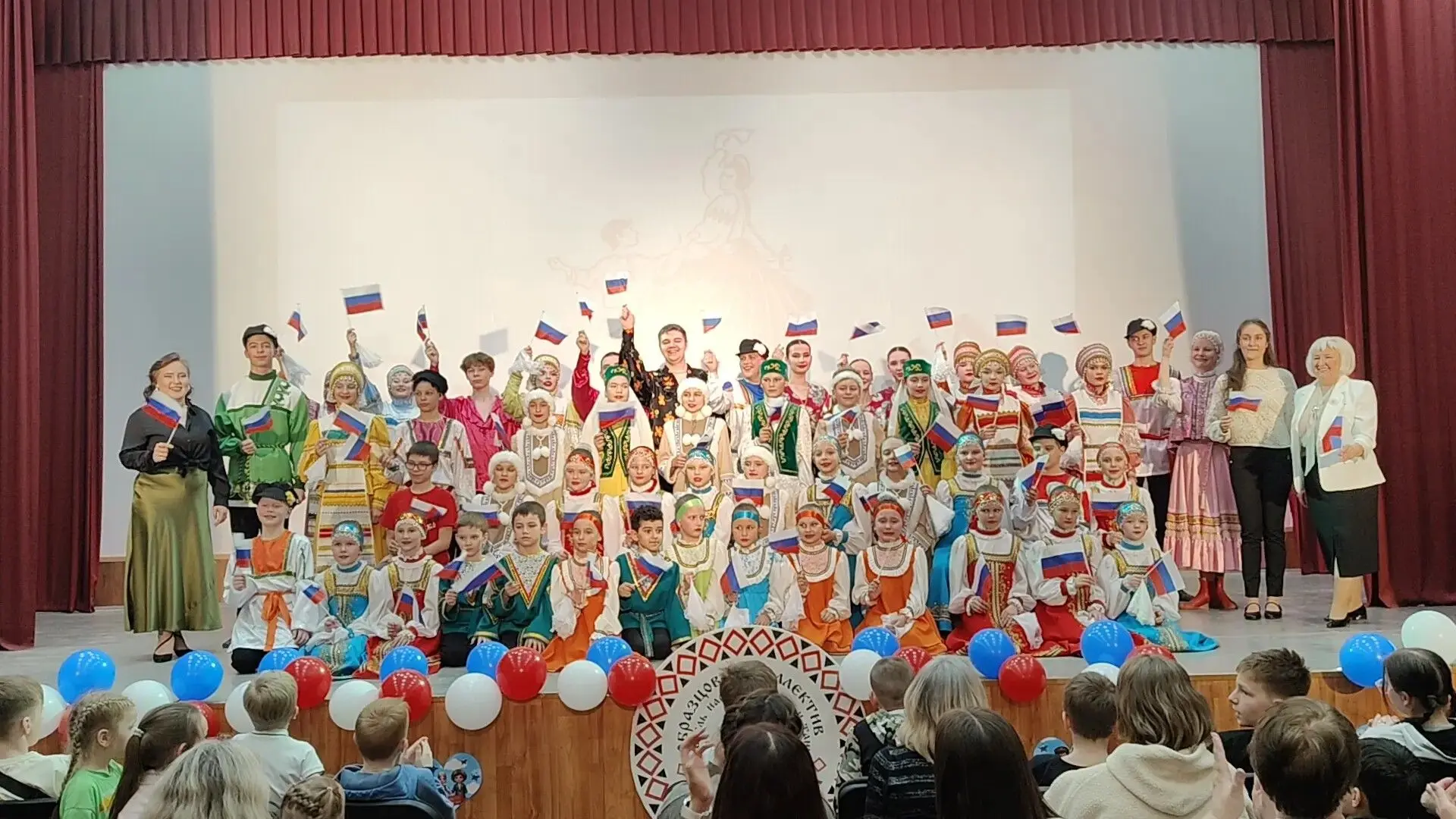 Прошёл отчётный концерт образцового коллектива - ансамбля народной песни «Сударушка»
23 апреля 2026 