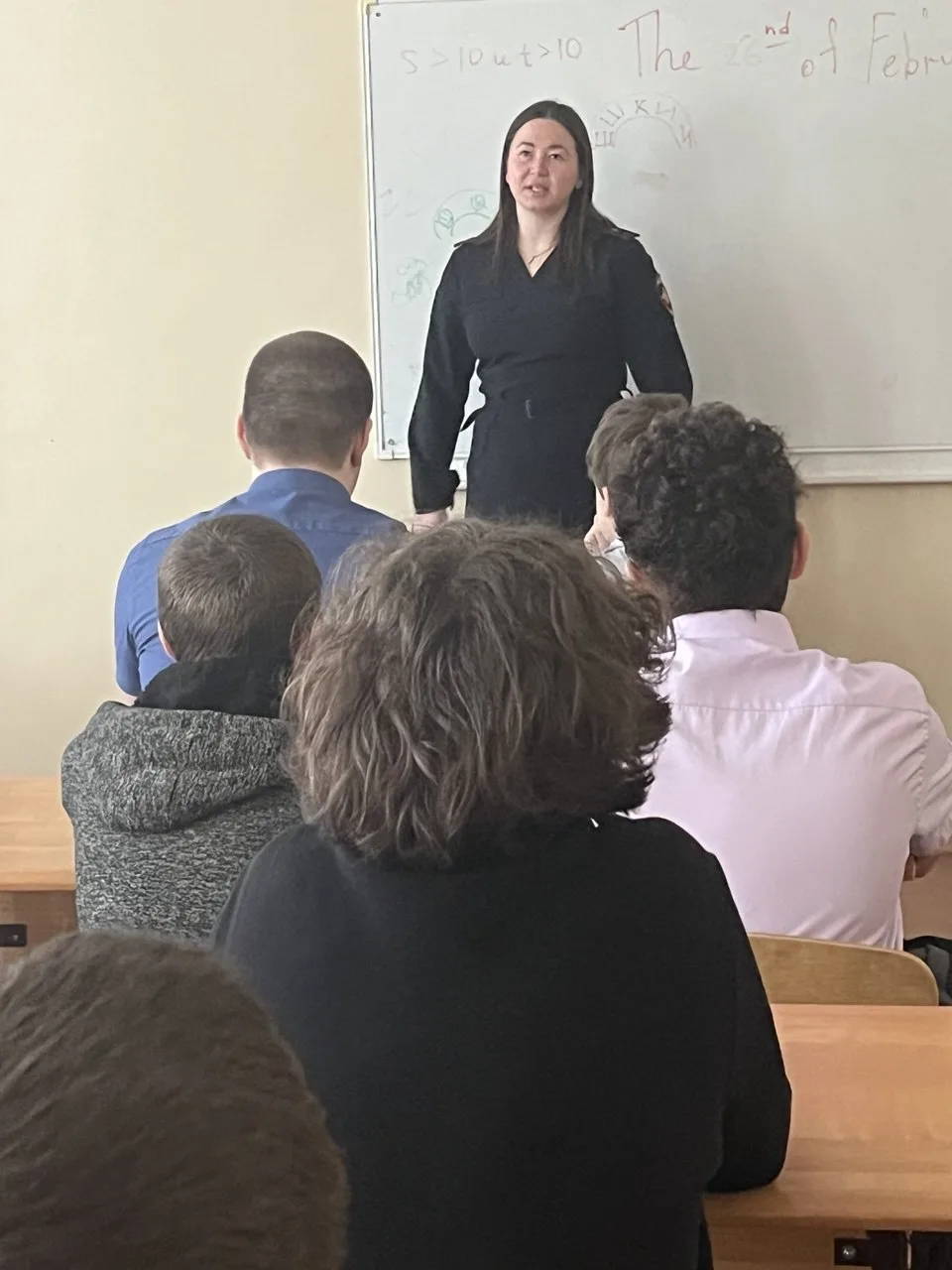 Информирован - значит, вооружен.  2 марта в ГБОУ СОШ 5 «ОЦ «Лидер» с обучающимися  6-10 классов были