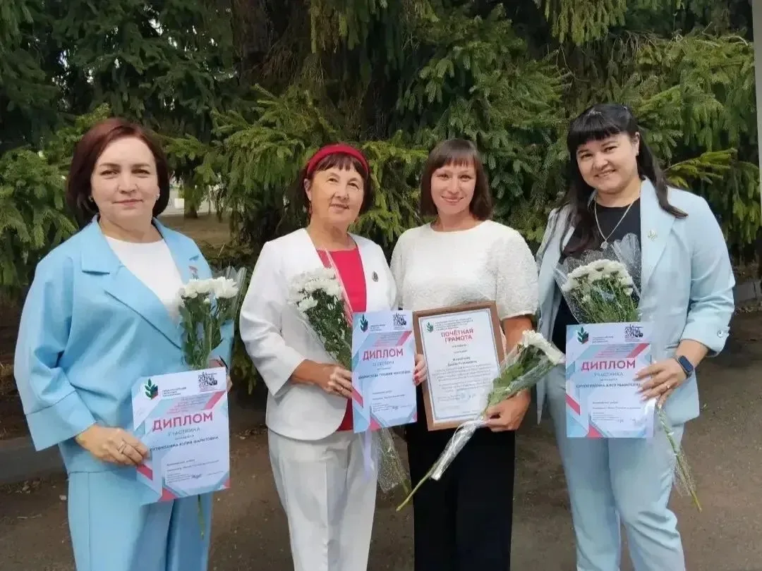 Поздравляем Лутфуллину Юлию Фаритовну, Шаяхметову Гульфию Муссевну и Сунгатуллину Алсу ...
