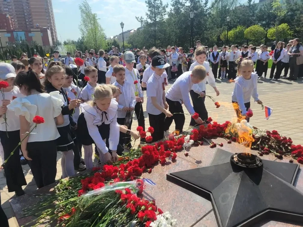 В рамках «Марафона Победы» патриотическая акция «Я помню!» Корпус 3, на улице Строителей д. 2