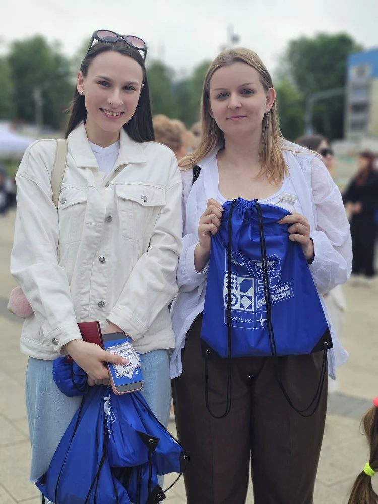 🔎 Город пЕРемен — квест, который объединяет! Сегодня ученики, учителя и родители нашей школы стали у