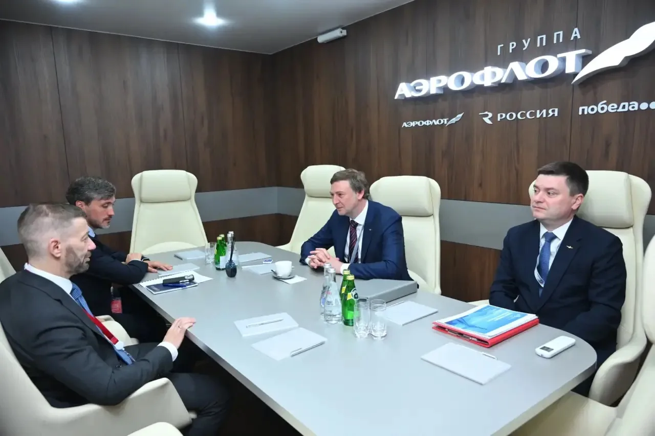 Генеральный директор Аэрофлота встретился с губернатором Чукотского автономного округа ...
