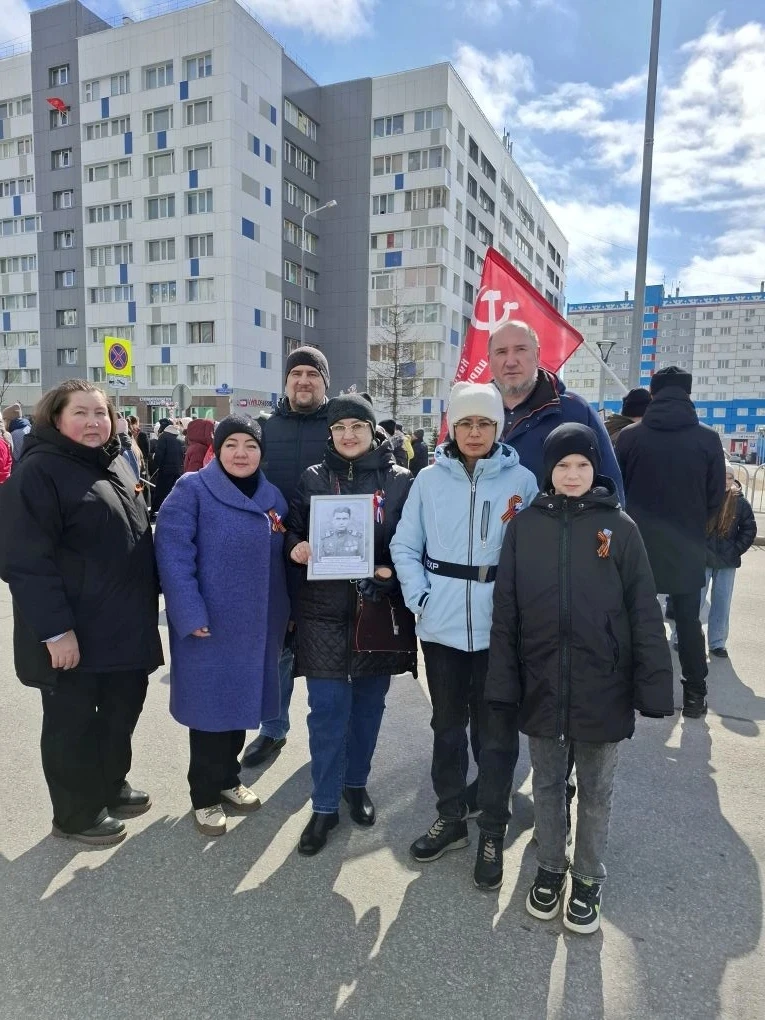 📸 Педагоги школы — на городском параде  9 мая коллектив школы принял участие в торжественном параде,