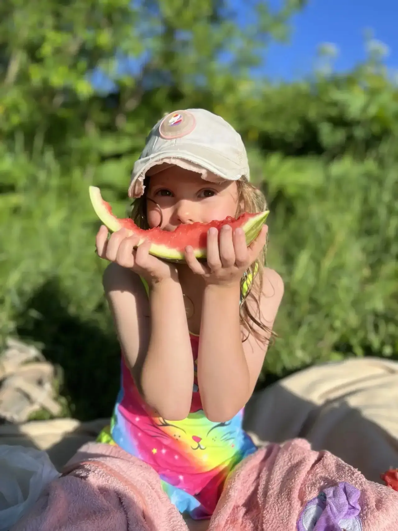 ☀️ Эмилия — участница челленджа «Моё прекрасное лето»! ☀️
Лето у нас и правда выдалось жаркое — и Эм