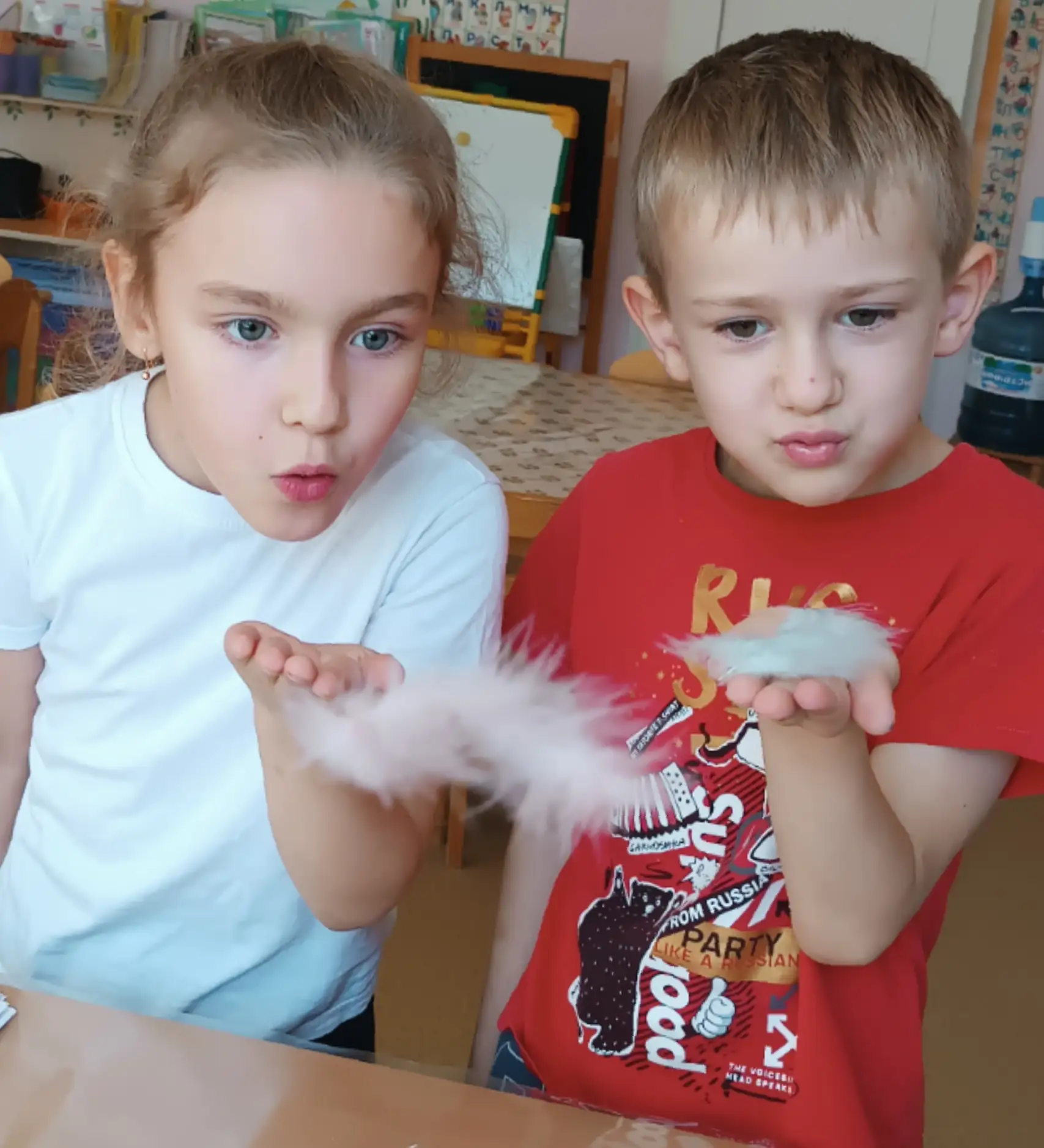 Летние приключения в подготовительной группе: "Солнышко"  Учимся, играя!

Этим летом в нашей подгото