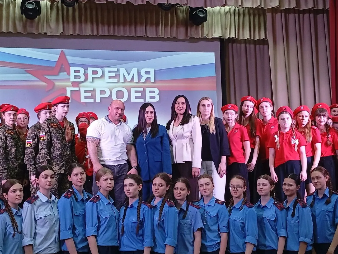 💥Встреча с героем! 
 
22 мая в актовом зале Центра культурного развития Сектор по делам молодёжи Ад