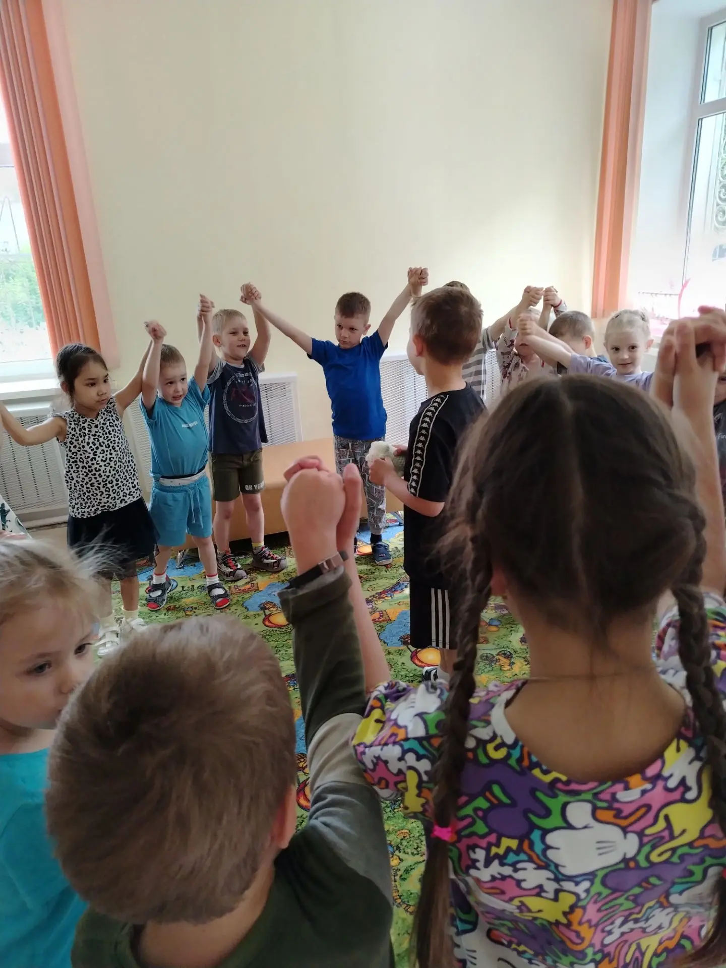 Как сделать так, чтобы ребёнок не уставал от занятий, уроков, процедур, одного и того же режима дня?