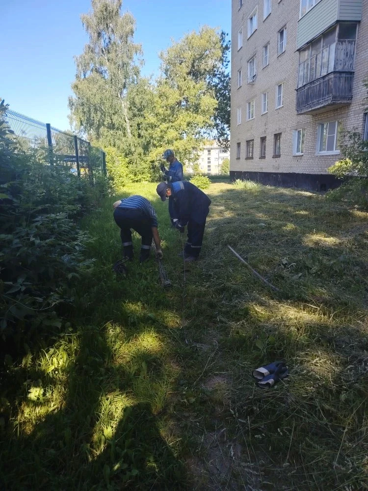 Устранён засор канализационного колодца в районе 26 дома на ул. Дружбы