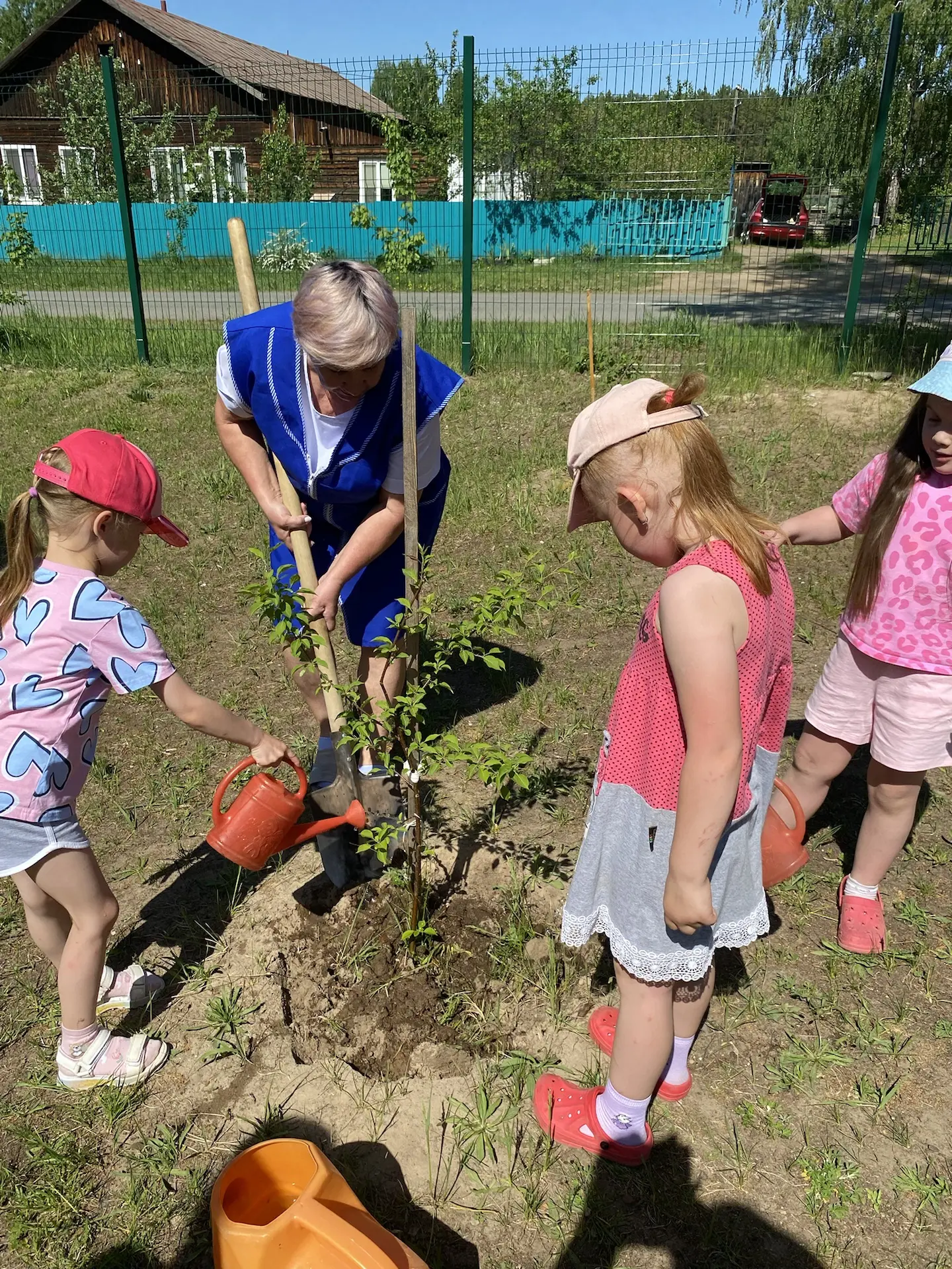 🌳Формировать у детей бережное отношение к природе, наглядно демонстрировать важность т...
