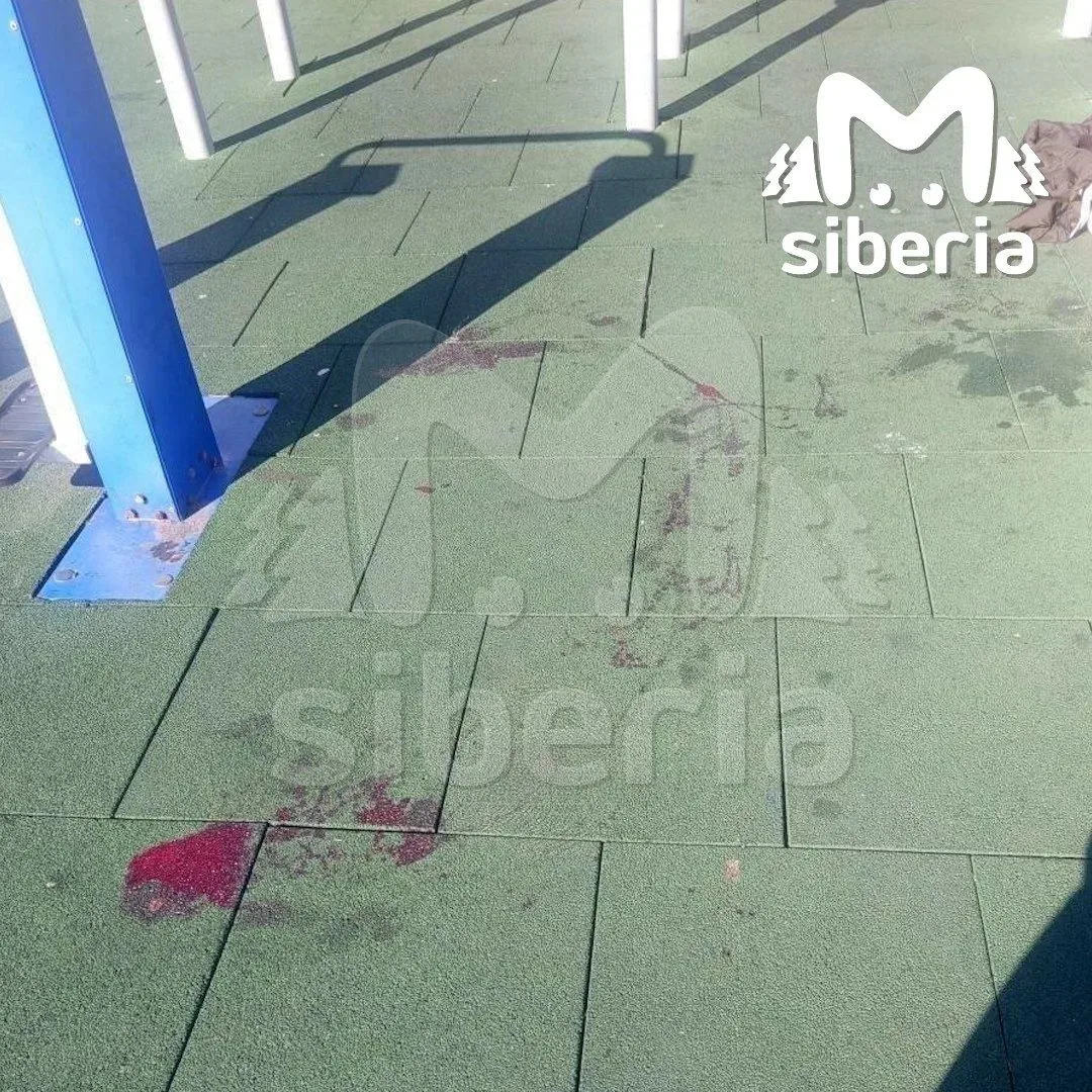 😱🔪 Школьница с ножом напала на девочек