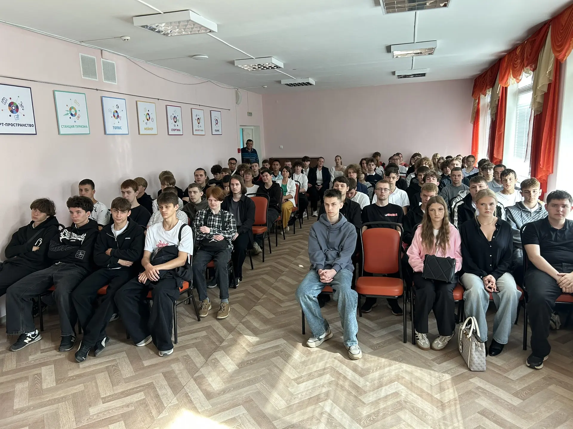 / ЧАС ПАМЯТИ «ПРЕРВАНЫЙ УРОК» /