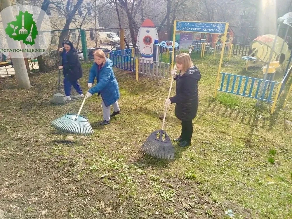Сегодня коллектив МБОУ ЦО №7 присоединился к Месячнику чистоты, объявленному Губернатором Тульской о