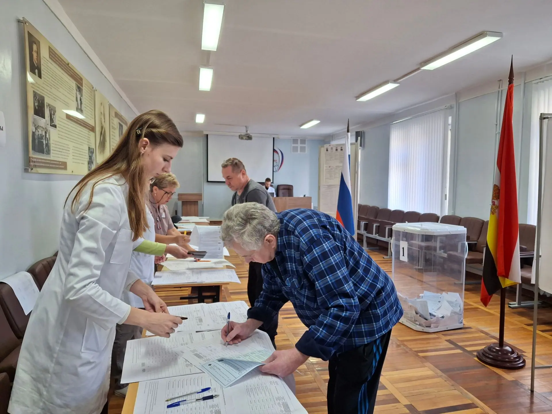 Сегодня, 20 сентября, заключительный день голосования на  выборах депутатов Государстве...