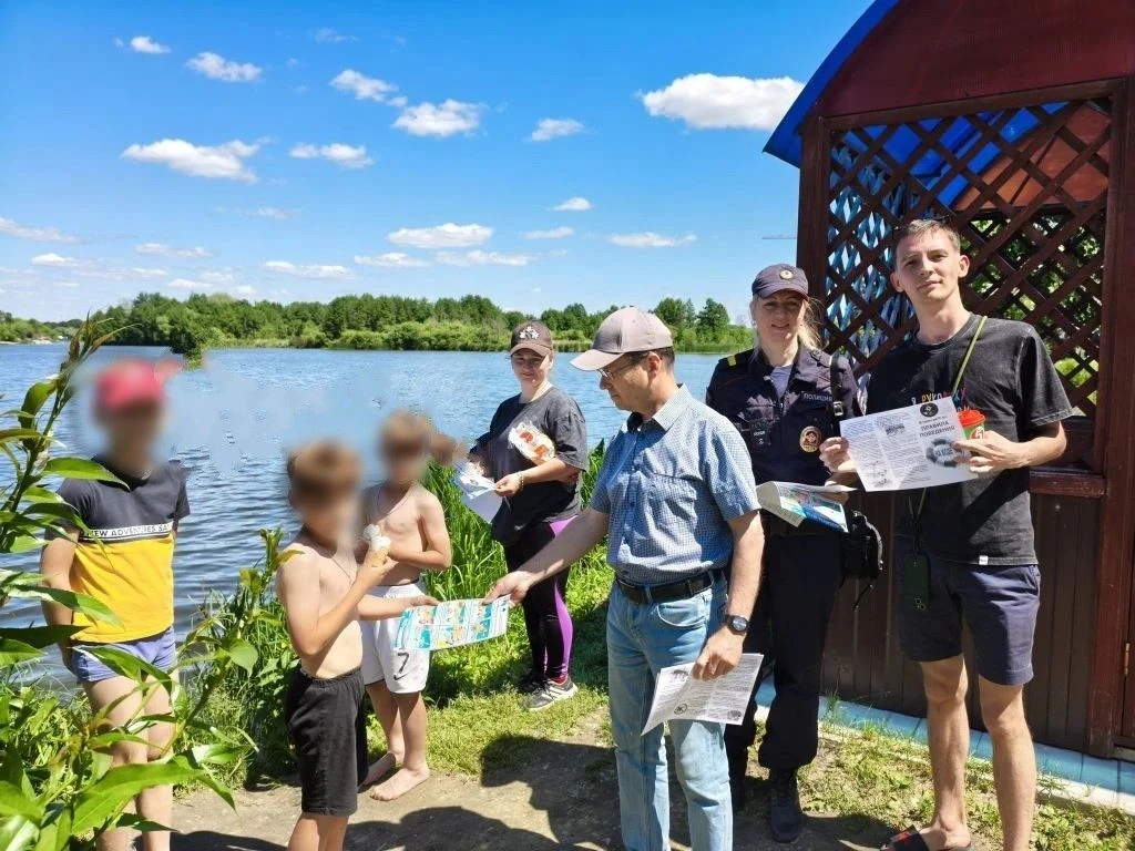 В целях предотвращения несчастных случаев на водоемах в летний период в Железнодорожном...
