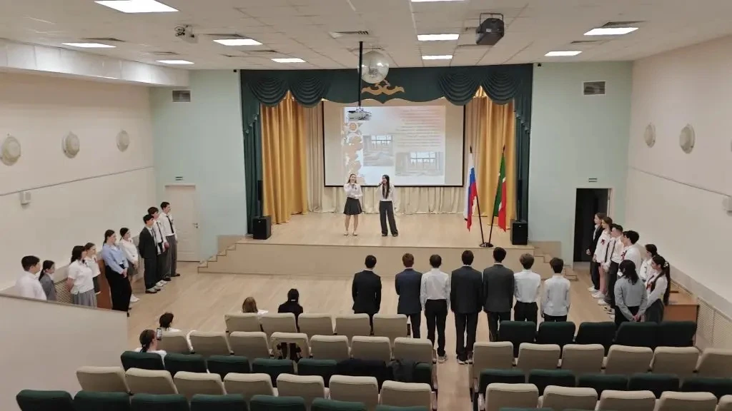 🎖️ 7 май көнне безнең гимназиядә 10 сыйныф укучылары өчен Бөек Җиңүнең 81 еллыгына багышланган танта