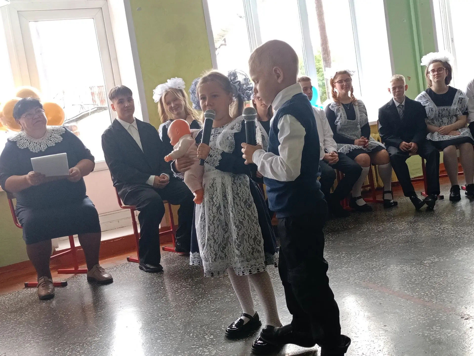 1 СЕНТЯБРЯ В НАШЕЙ ШКОЛЕ ПРОШЛА ТОРЖЕСТВЕННАЯ ЛИНЕЙКА, ПОСВЯЩЁННАЯ НАЧАЛУ НОВОГО УЧЕБНО...
