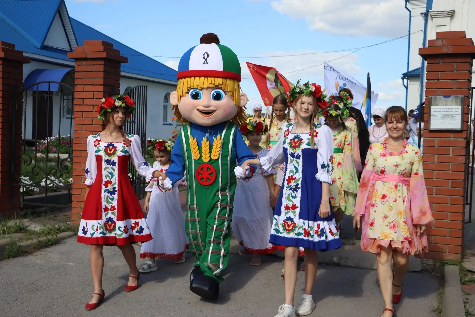 🎉 У нашего милого «Городовичка» из Барабинска пока нет имени — и мы хотим выбрать его вместе! 🤗

Э