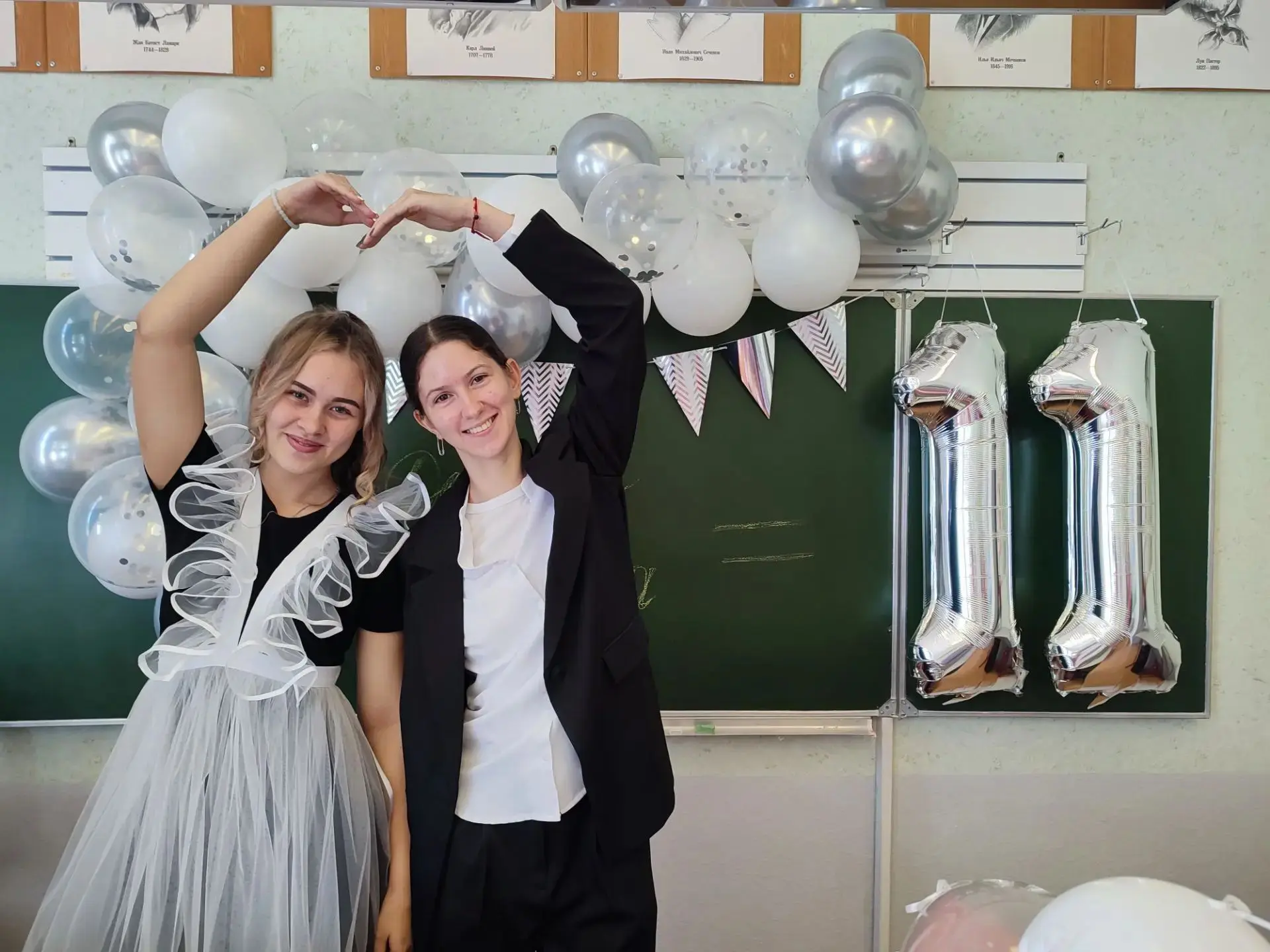 🎉 С Днём знаний! 🎉Сегодня, 1 сентября, в нашей школе прошла торжественная линейка, по...