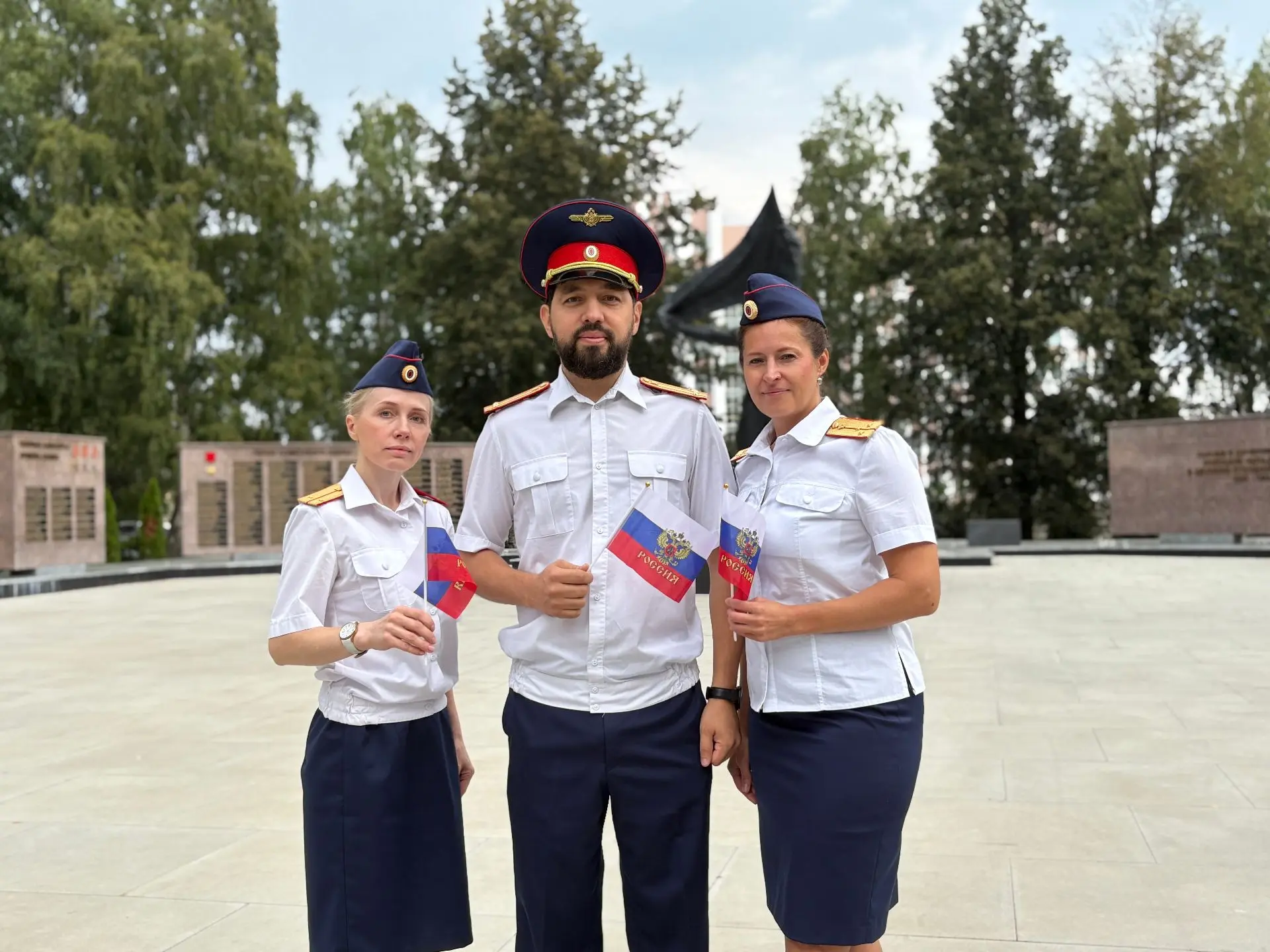 🇷🇺Сотрудники следственного управления приняли участие в патриотической акции, посвящё...