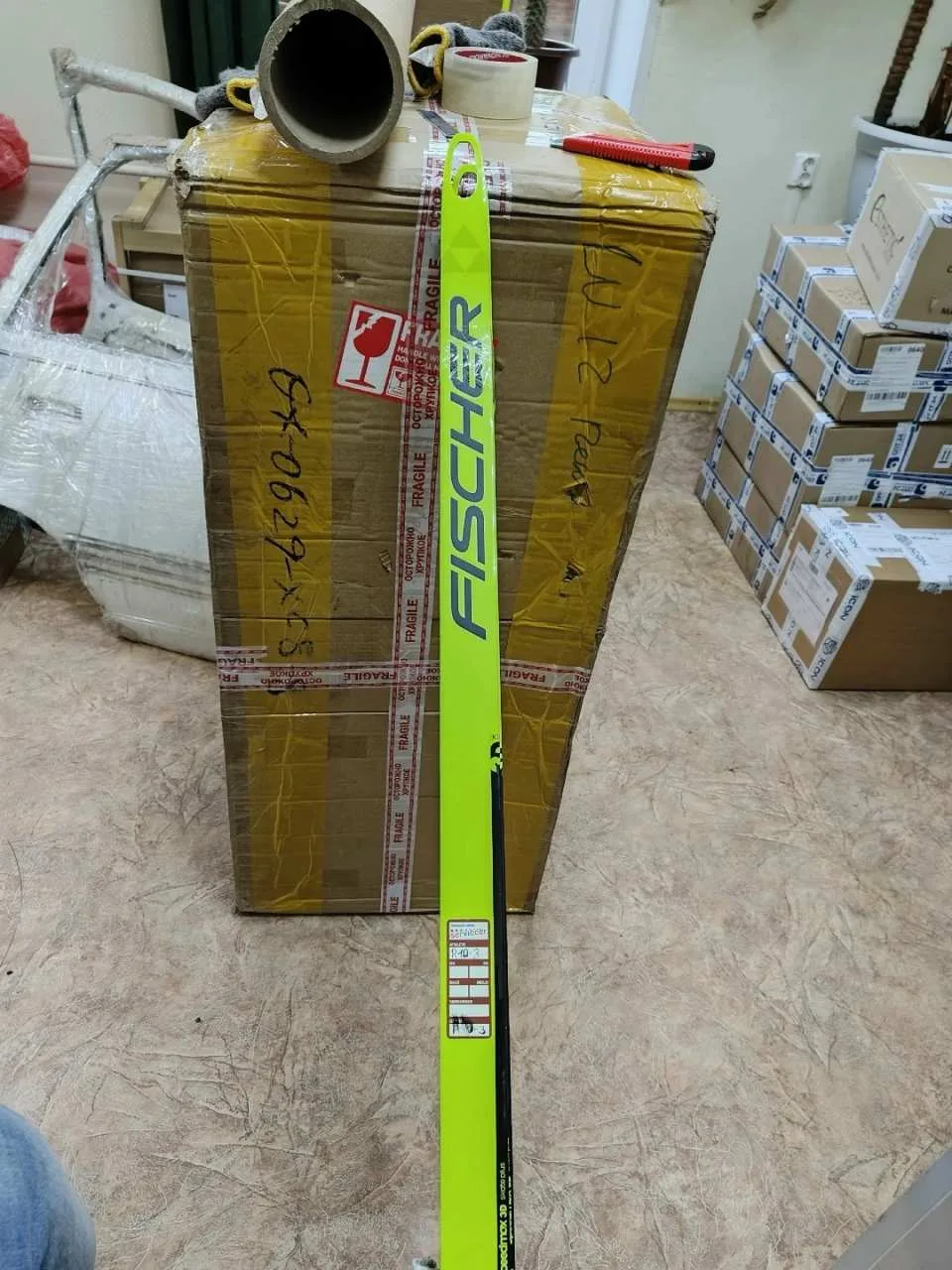 Продам лыжи Fisher speedmax 3D. Лыжи 22 года,структура R10-3  бегал три раза на соревно...