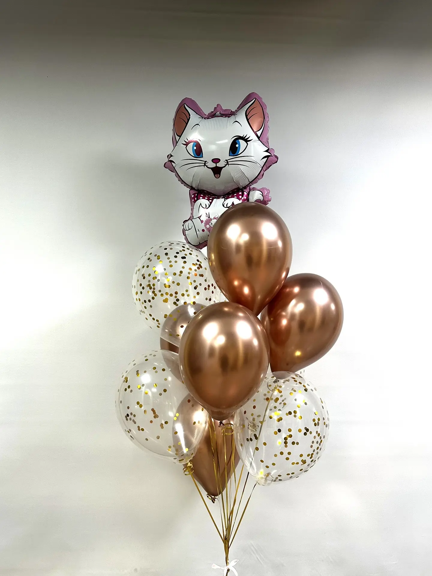 Какая милая кошечка ❤️