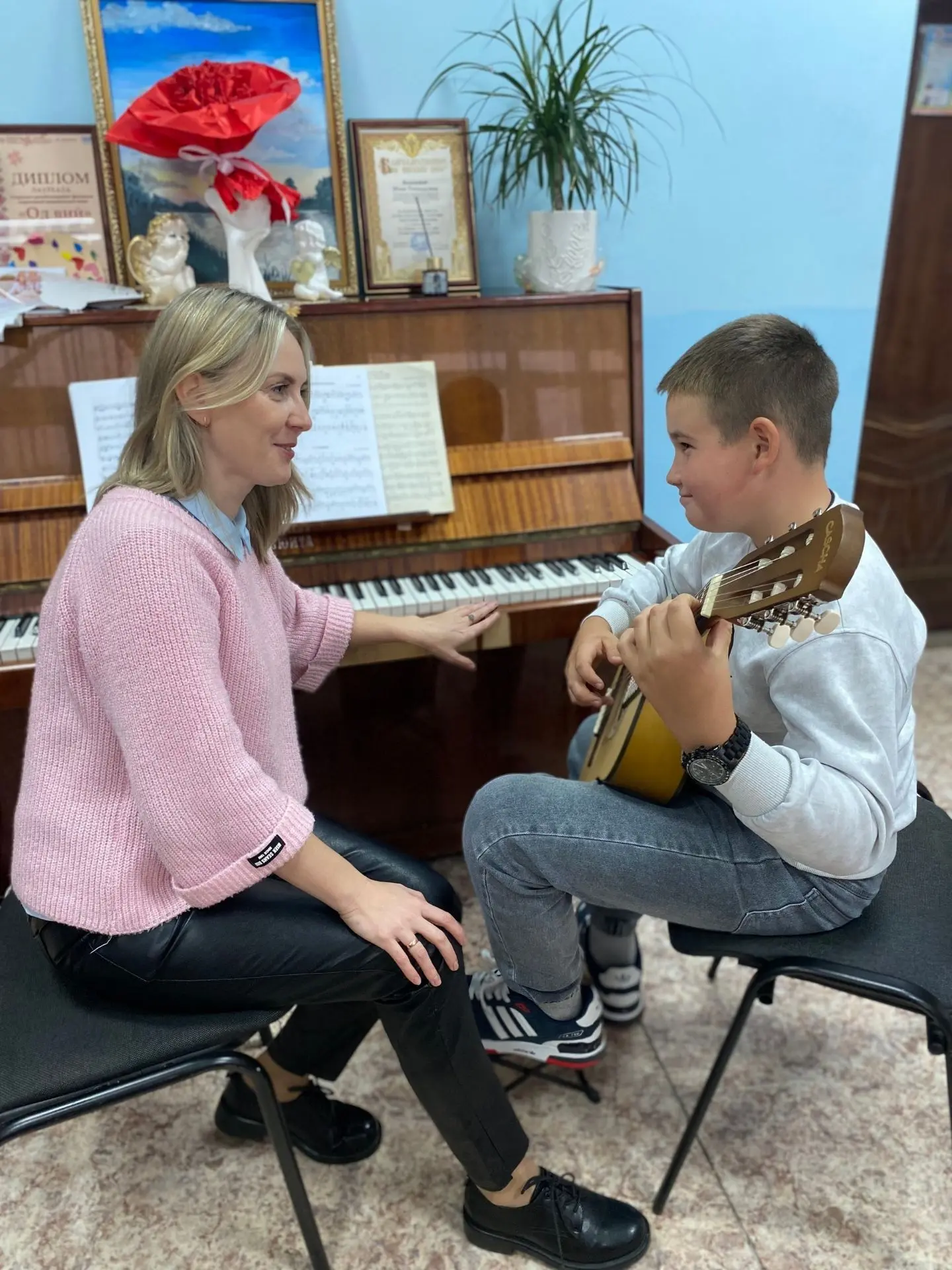 🎶 А вы знали, что гитара — это целый мир звуков и эмоций? 😍