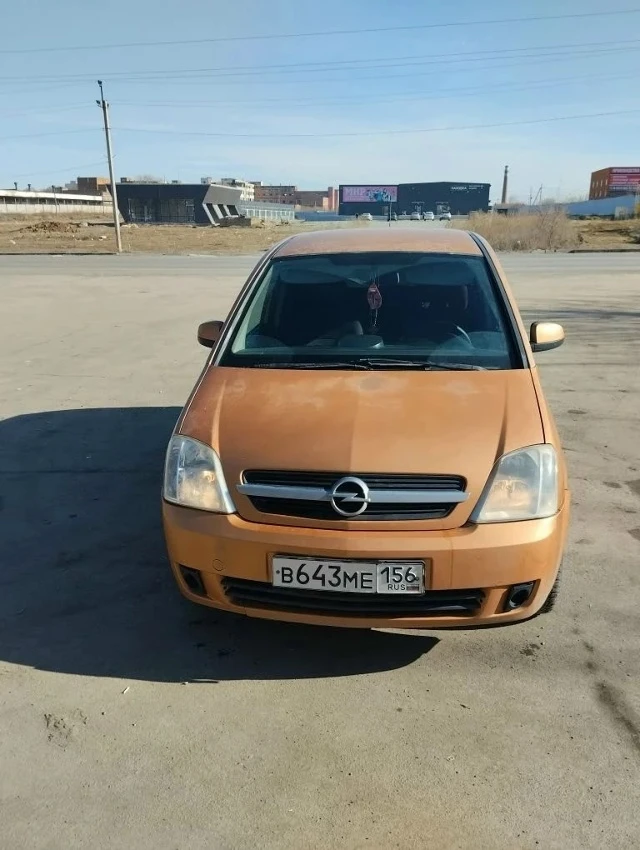 Продам Опель Мерива 2003 год , пробег 205000 ,на полном ходу , не гнилой , новый комлек...