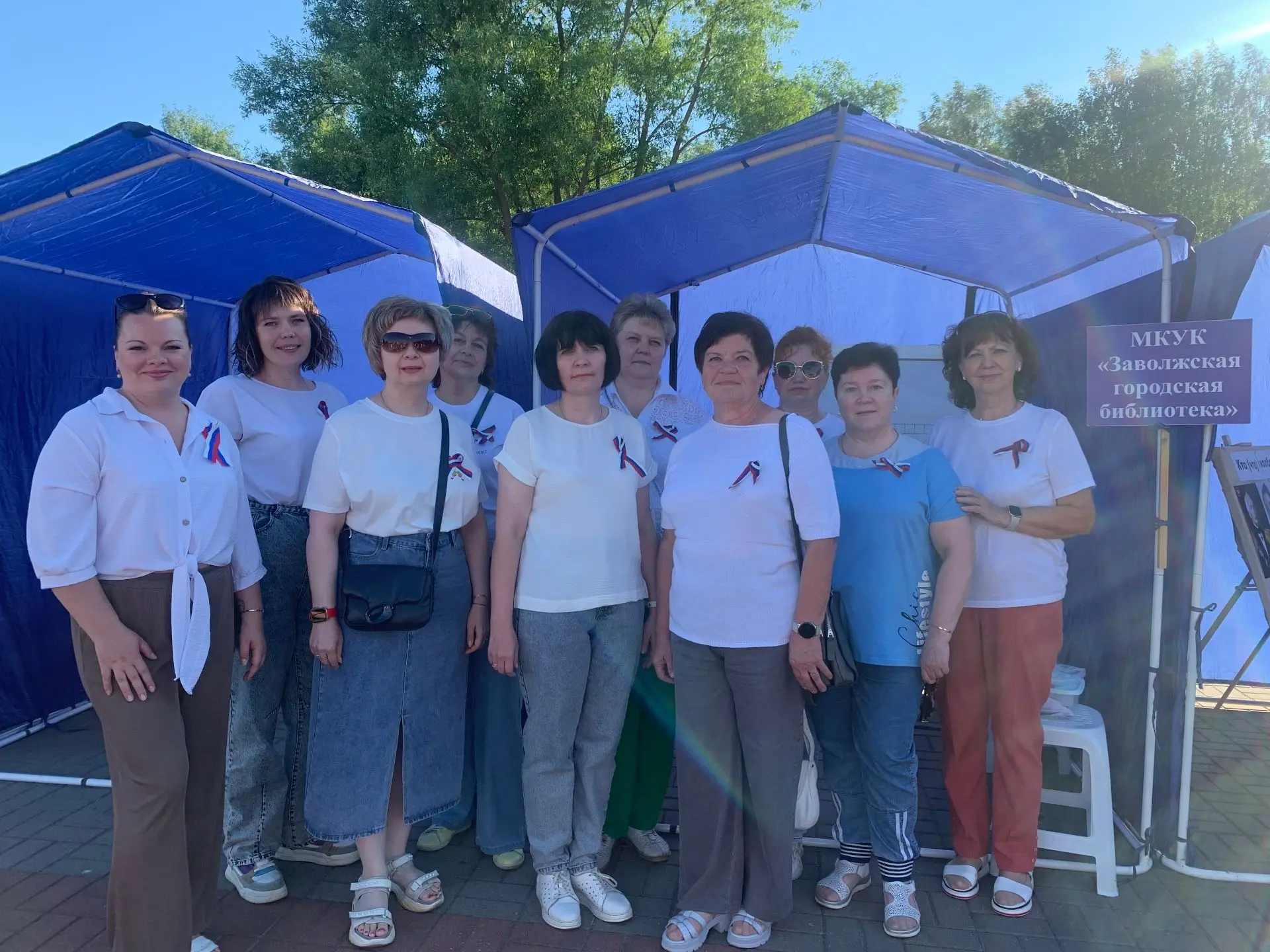 #ГлавныйПраздникСтраны
БИБЛИОТЕКА В ДЕНЬ РОССИИ!
12 июня Заволжская библиотека вместе со всем городо