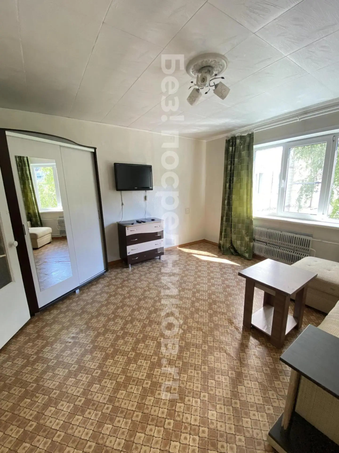 Сдам без посредников: 2-комнатная квартира, 52.8м² Цена: 30000 Адрес: Барнаул, Ленинский р-н, улица 