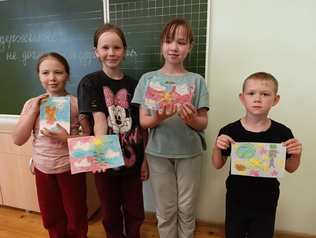 ☀️ Ура! Каникулы начинаются ярко! 🎒✨

Сегодня, 27 мая, в Ишакской школе гостеприимно распахнул свои