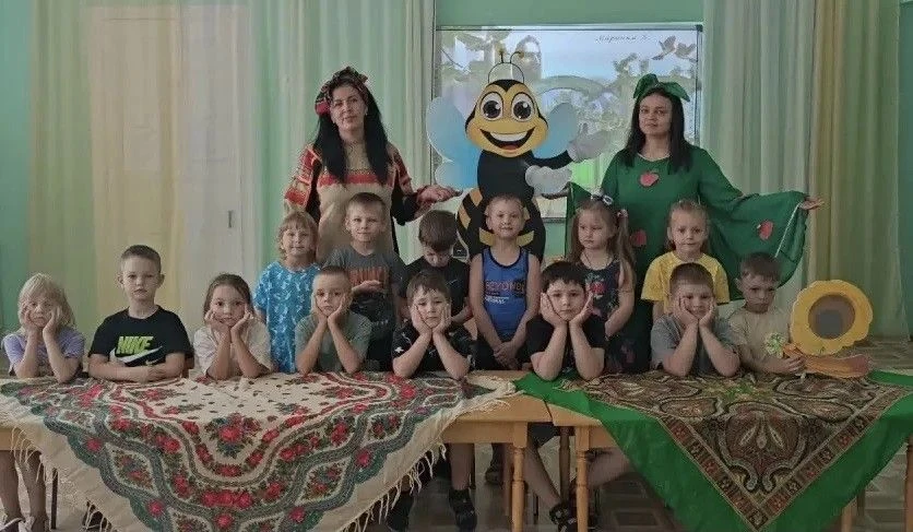 В детском саду «Аленка» прошёл весёлый и познавательный праздник — Яблочный Спас. Вовк ...