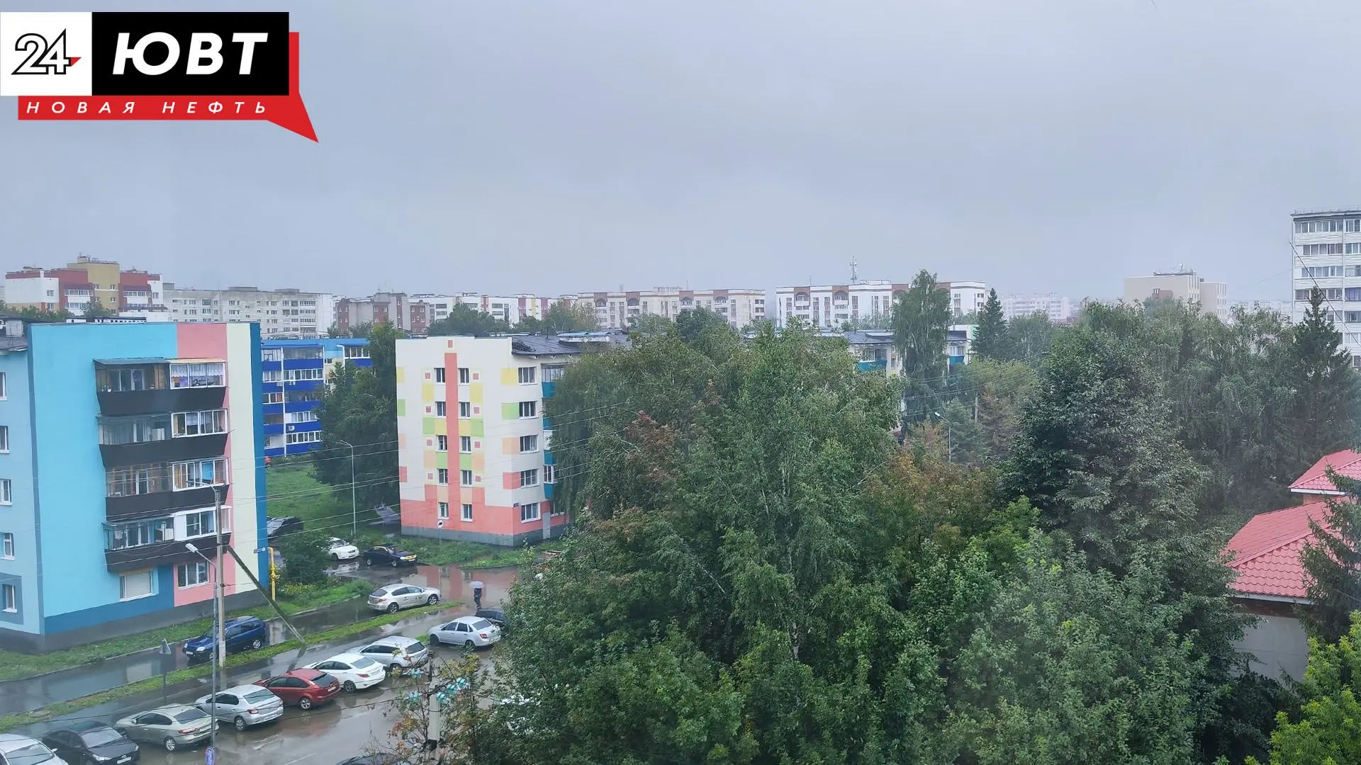 Татарстанцев предупредили об ухудшении погоды
 
Днём 22 и 23 июня в Татарстане ожидается сильный дож