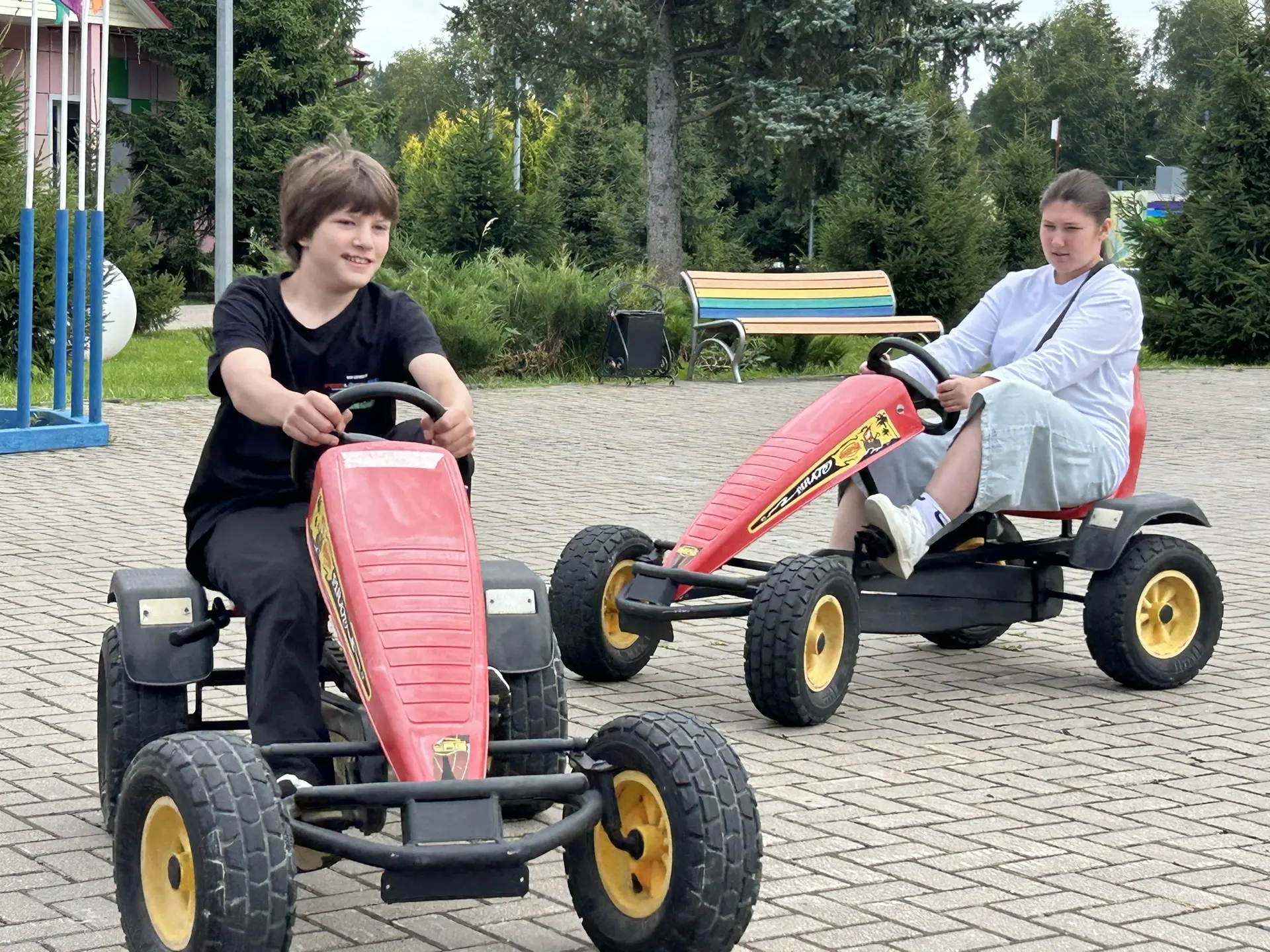 Ну что, давайте покатаемся.🏎️