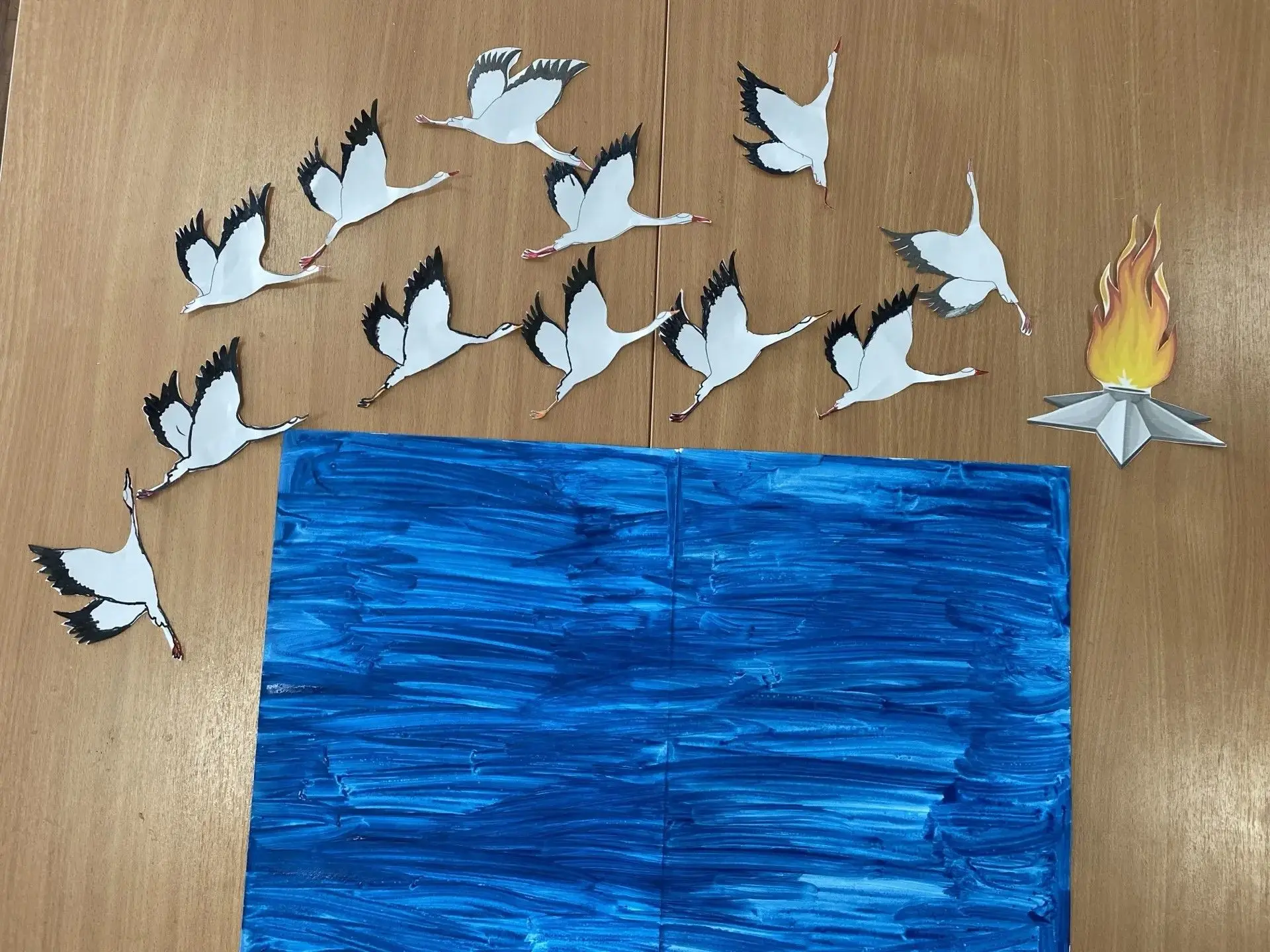 🕊 Сегодня на творческом занятии ребята вместе с педагогом дополнительного образования Синько Наталь