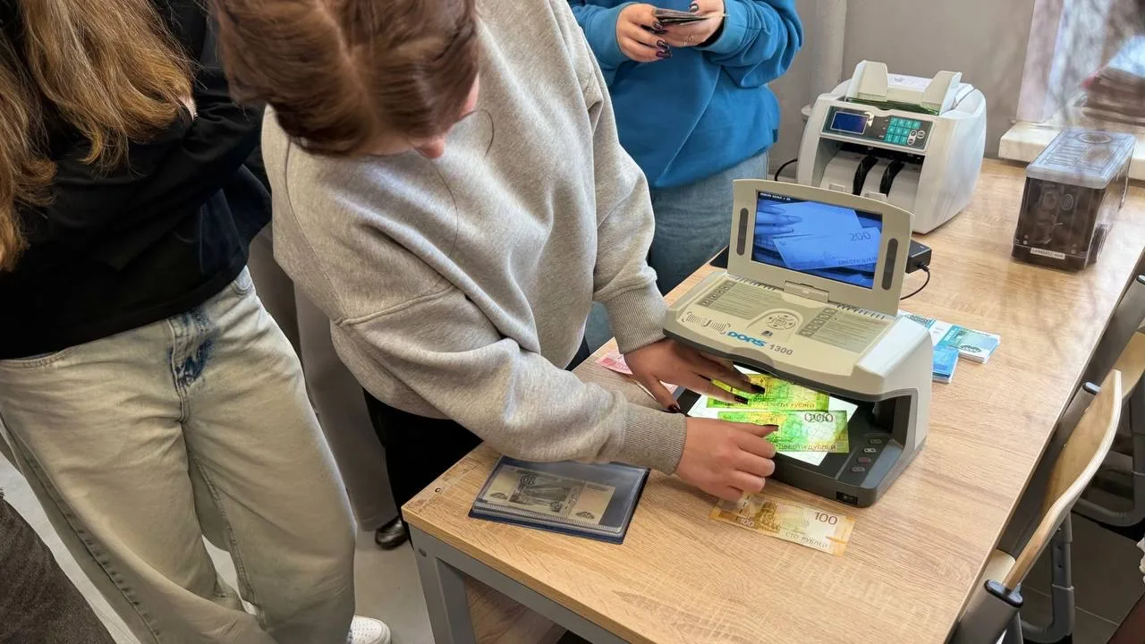 🎓 Под руководством социального педагога Татьяны Анатольевны Шуст и советника директора по воспитанию