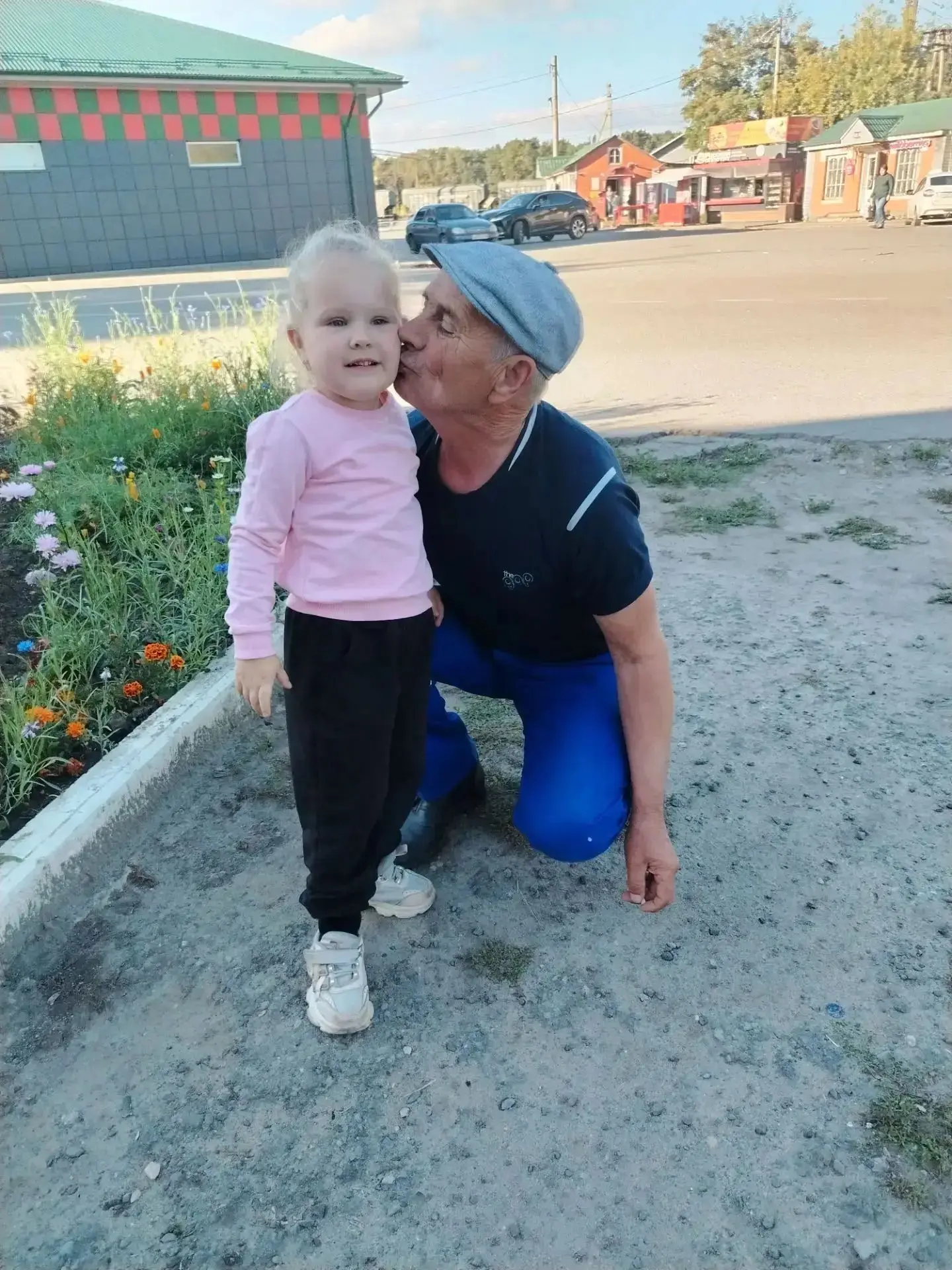 В День пожилого человека в группе "Солнышко" прошел фотоконкурс «Мир мудрости и доброты...