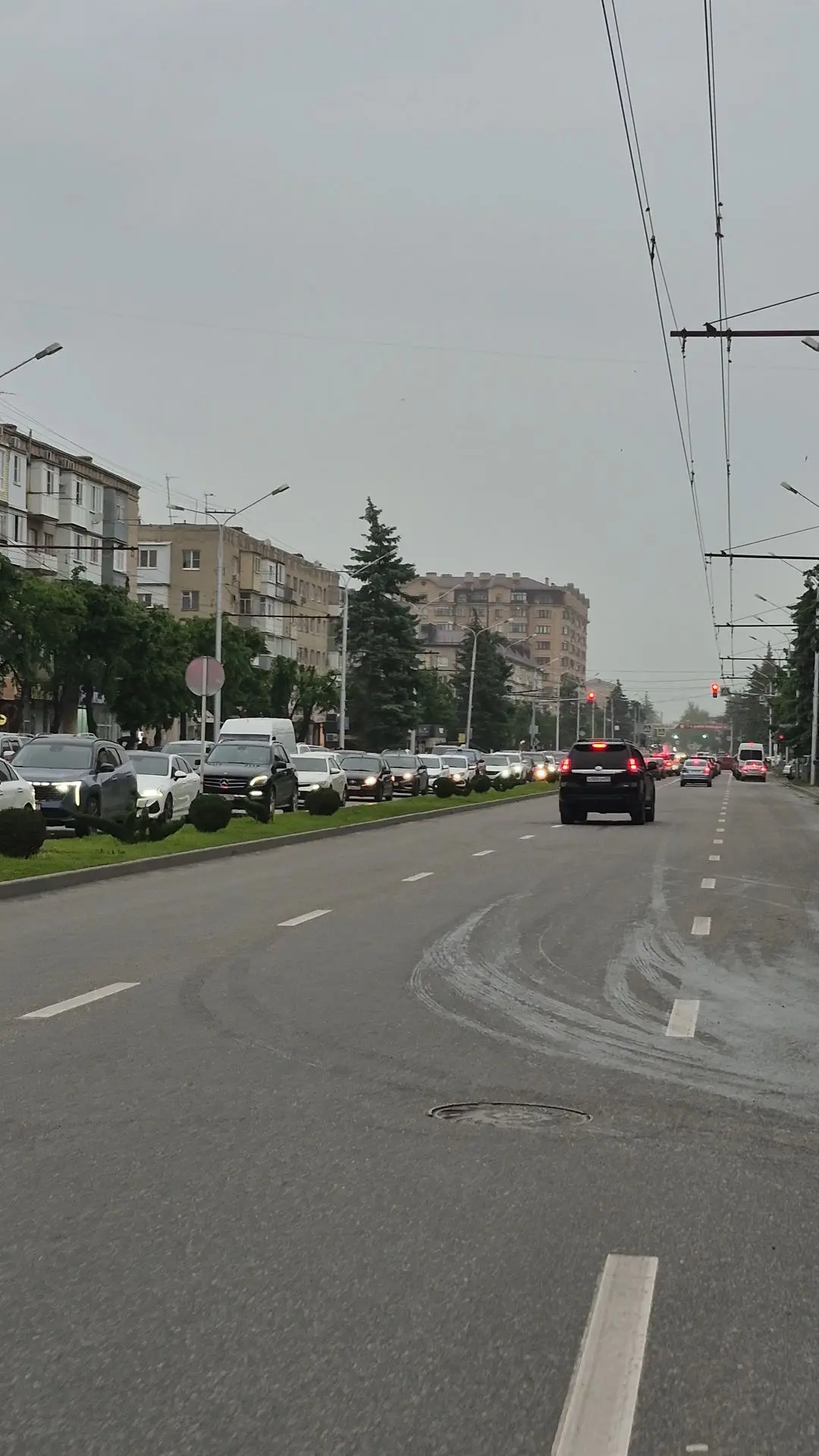 Вы видели, какие в городе пробки в сторону Псыжа? Мне кажется, только лиивый у них уже ...