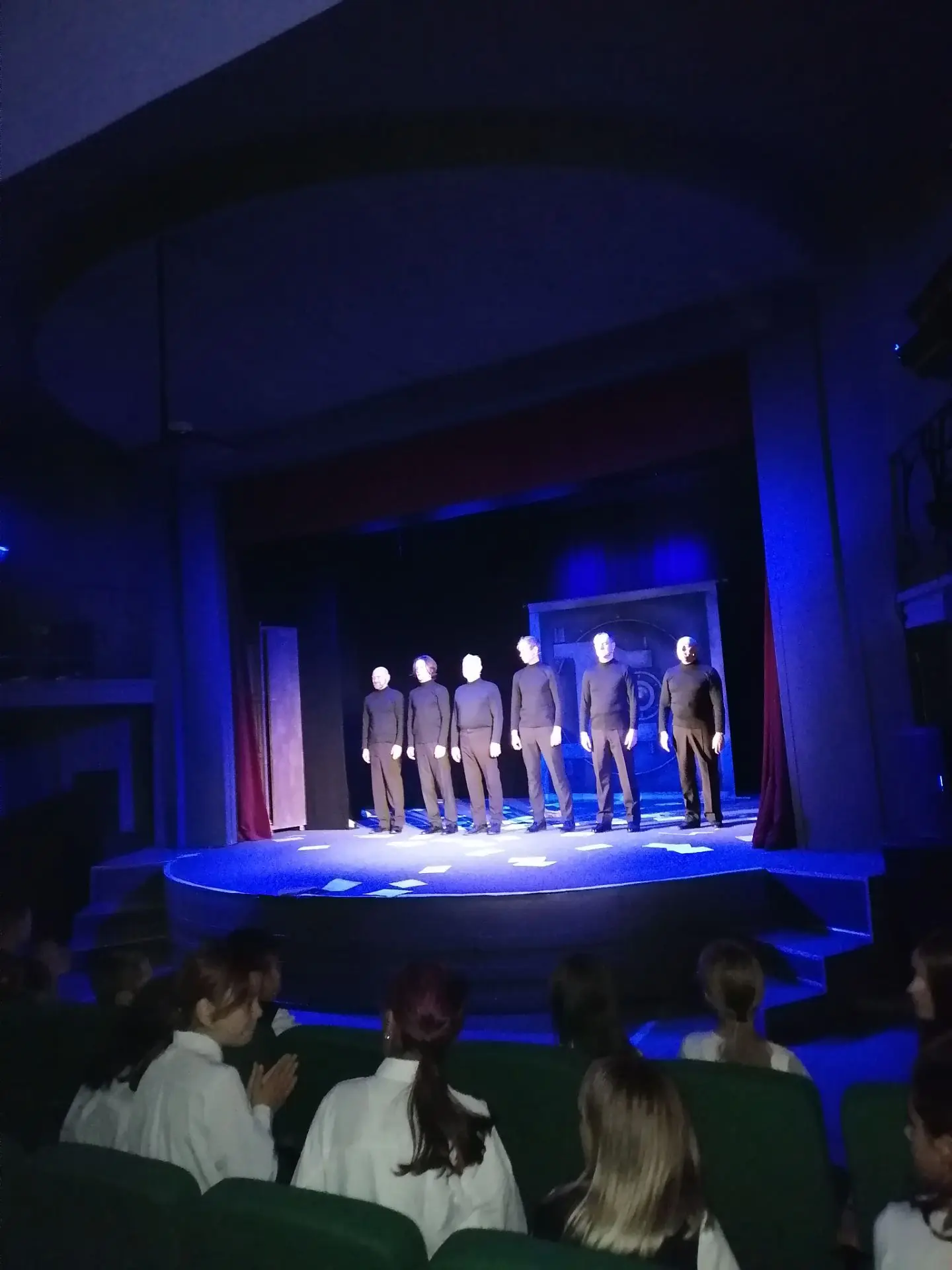 Новости школы: Культурный выход в Камчатский театр кукол