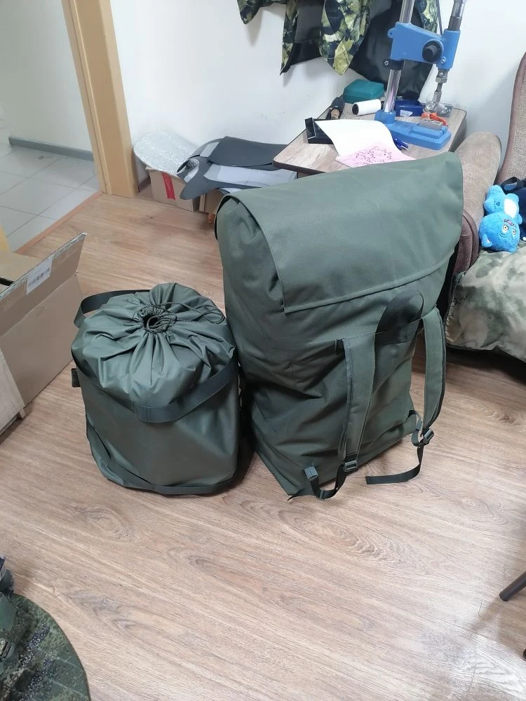 Как вам военная косметичка? Весит больше 40 кг. Рядом поставлен для сравнения базовый б...