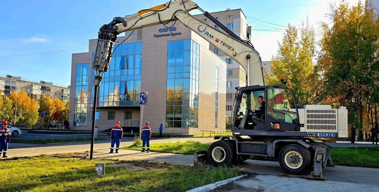В Нижневартовске освещают дорогу к детской поликлинике и садам в 7А микрорайоне