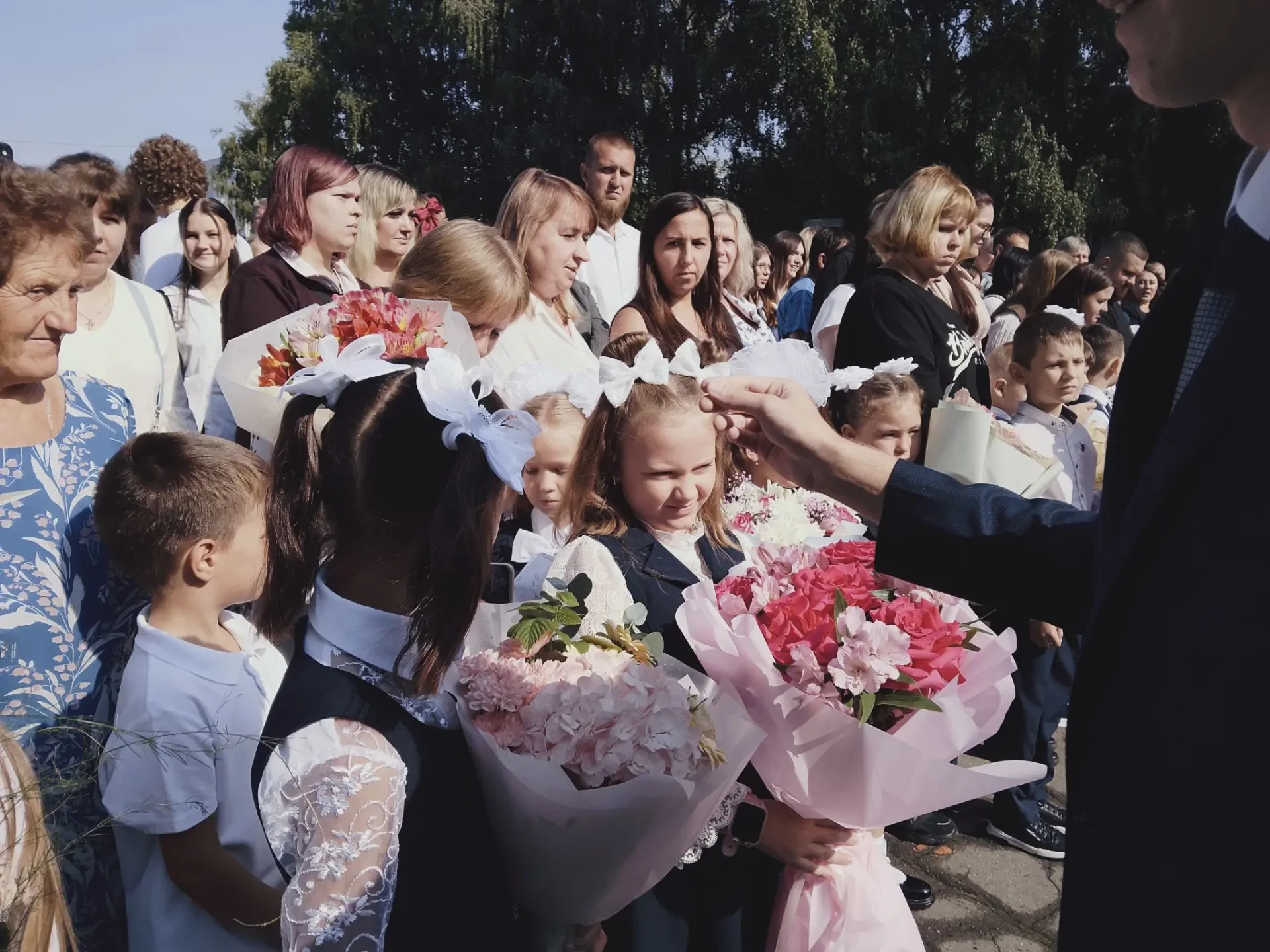 🎉 «Самолётик будущего»: тёплые напутствия от 11‑го класса! 🎉Сегодня на торжественной ...