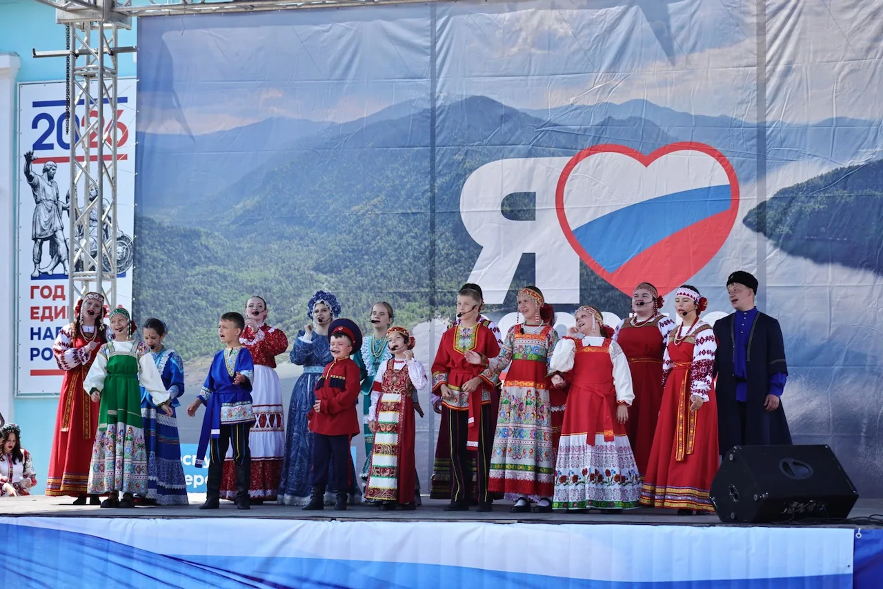 День России в Горно-Алтайске! 🇷🇺