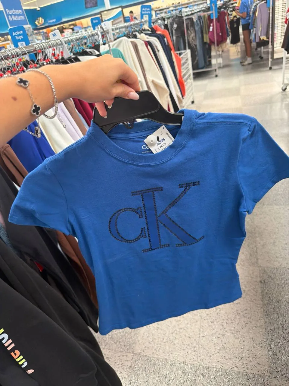 XS