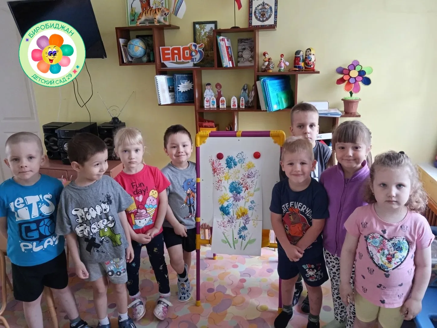 Летний букет в стиле «Воздушный поцелуй» 🌸

Забудьте о скучных кистях и привычных мазках!

Сегодня 