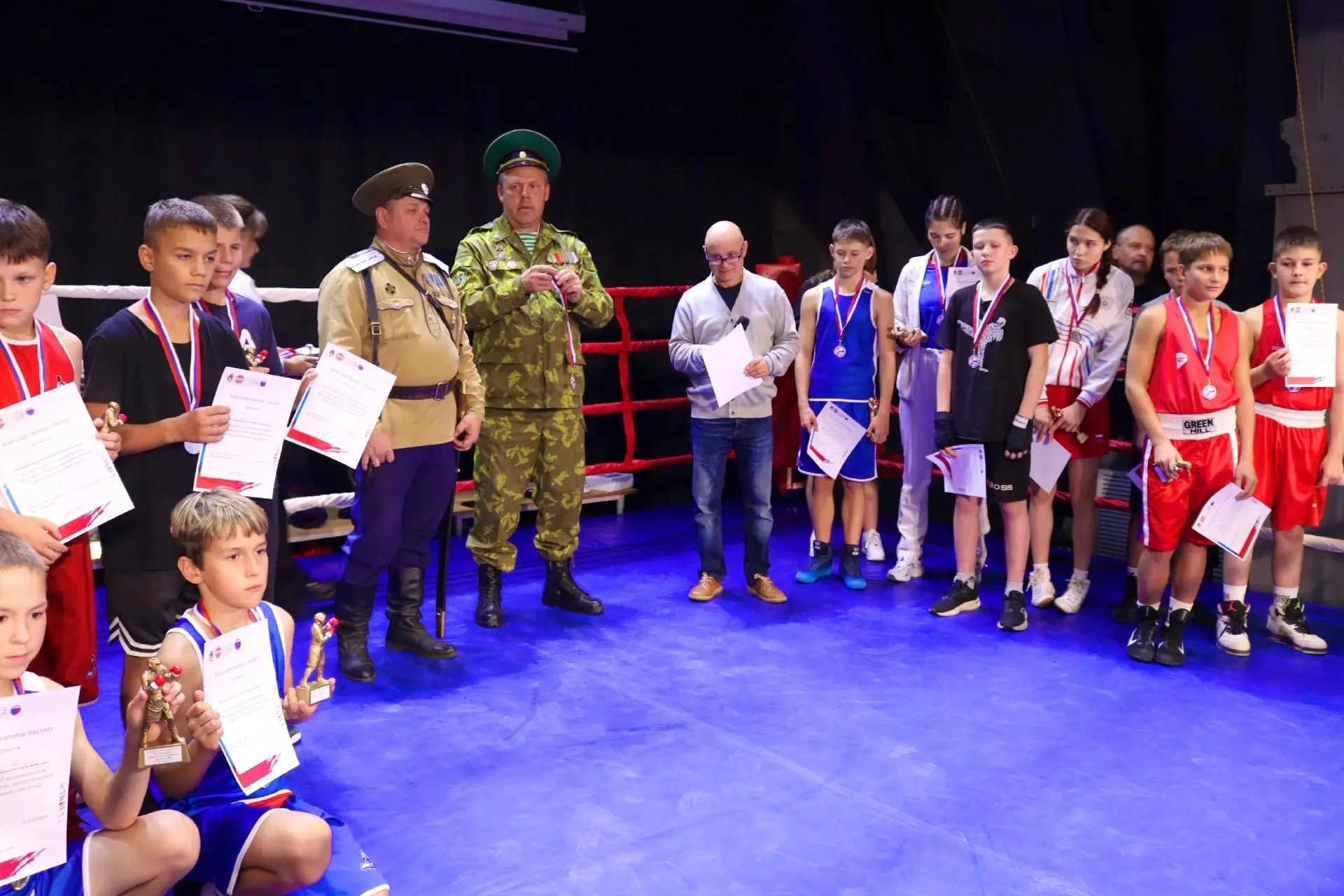 🥊 Звон ринга, аплодисменты и море эмоций — так 29 августа в Центре культурного досуга ...